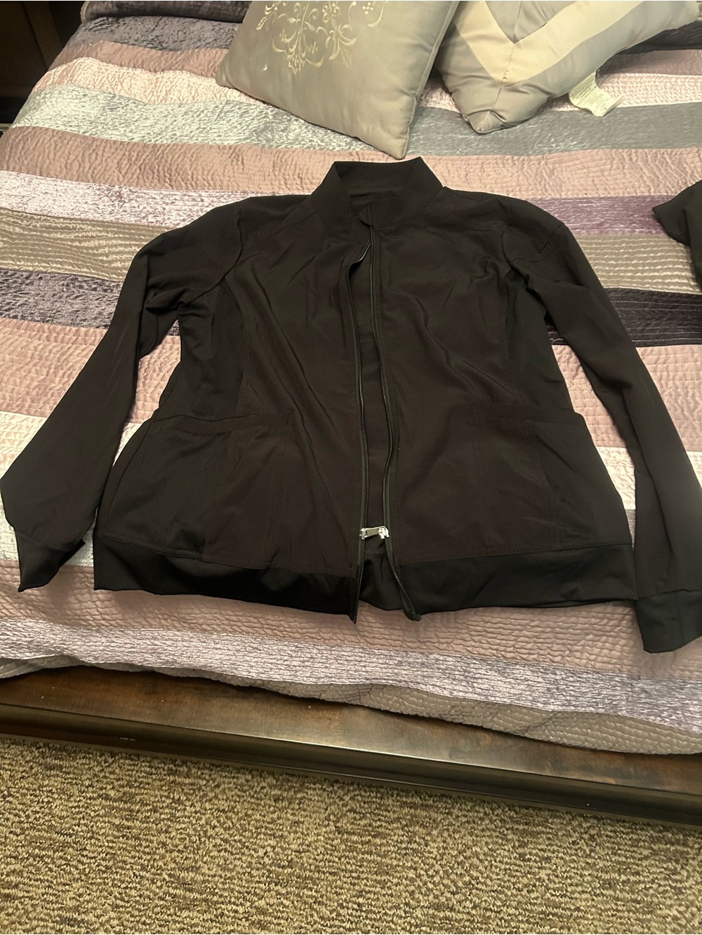 Women's Black large Scrub Zip-Front Jacket
